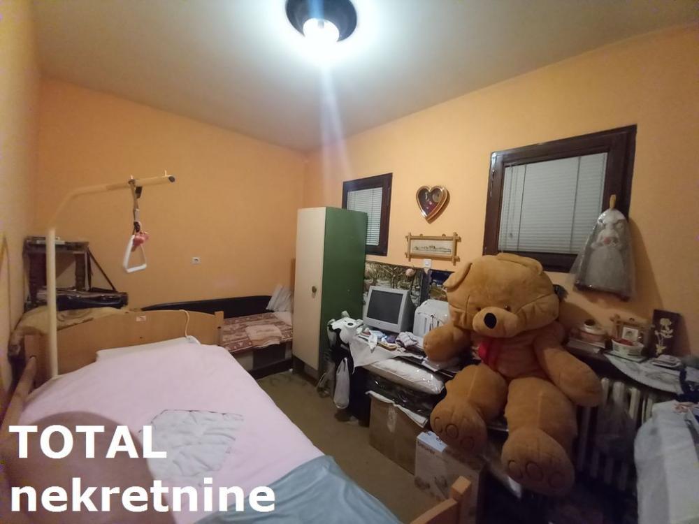 Slika 4 - Stan,NOVI SAD,CENTAR,kv: 81.00, € 123600, ID: 1081747