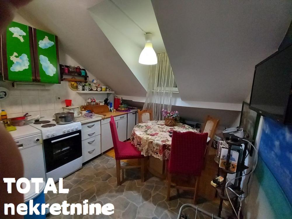 Slika 9 - Stan,NOVI SAD,ADICE,kv: 36.00, € 58000, ID: 1097130