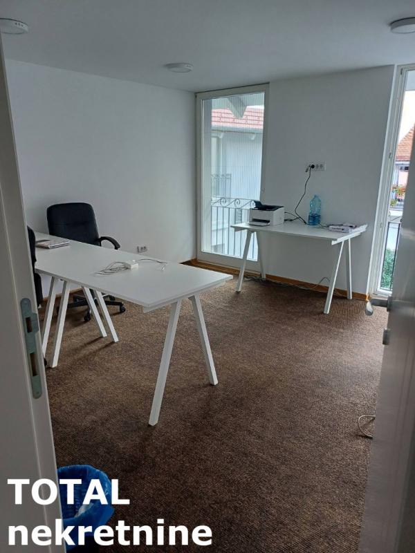 Slika 8 - Stan,NOVI SAD,CENTAR,kv: 85.00, € 460000, ID: 1098712