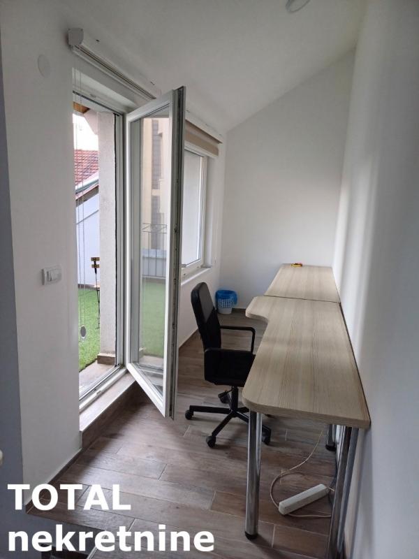 Slika 4 - Stan,NOVI SAD,CENTAR,kv: 85.00, € 460000, ID: 1098712