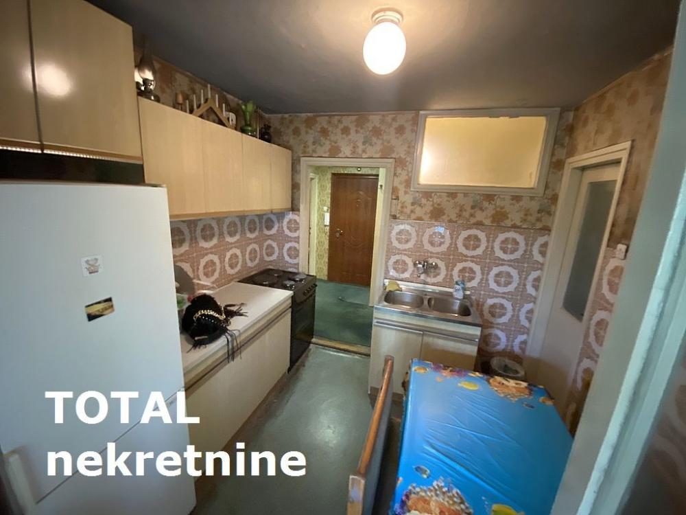 Slika 6 - Stan,NOVI SAD,SATELIT,kv: 46.00, € 92700, ID: 1096077