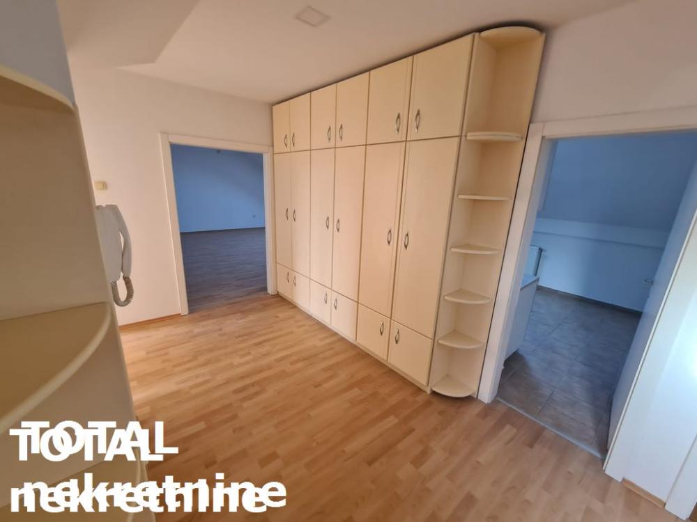 Slika 11 - Stan,NOVI SAD,CENTAR,kv: 108.00, € 256470, ID: 1094134