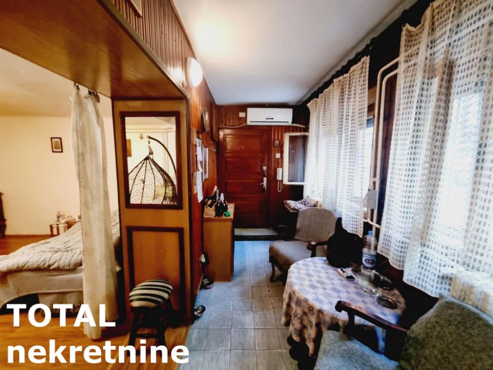 Slika 5 - Stan,NOVI SAD,CENTAR,kv: 42.00, € 77250, ID: 1098375