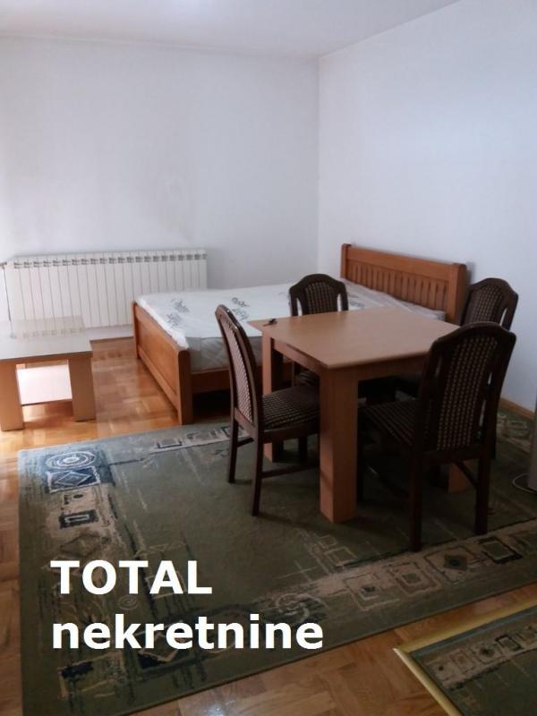 Slika 1 - Stan,NOVI SAD,BULEVAR EVROPE,kv: 32.00, € 98880, ID: 1091764