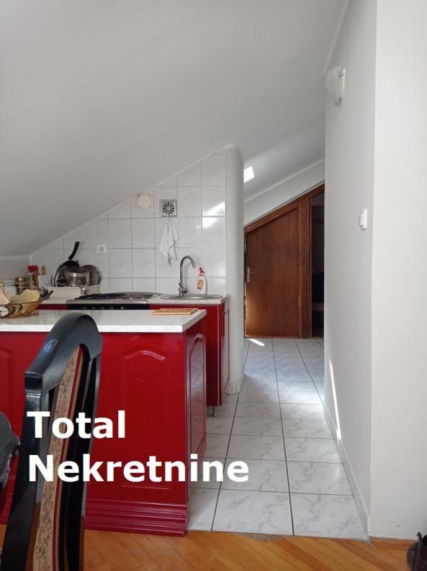 Slika 4 - Stan,NOVI SAD,BULEVAR,kv: 48.00, € 97850, ID: 1095654
