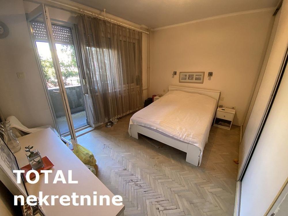 Slika 2 - Stan,NOVI SAD,CENTAR,kv: 60.00, € 185400, ID: 1096580