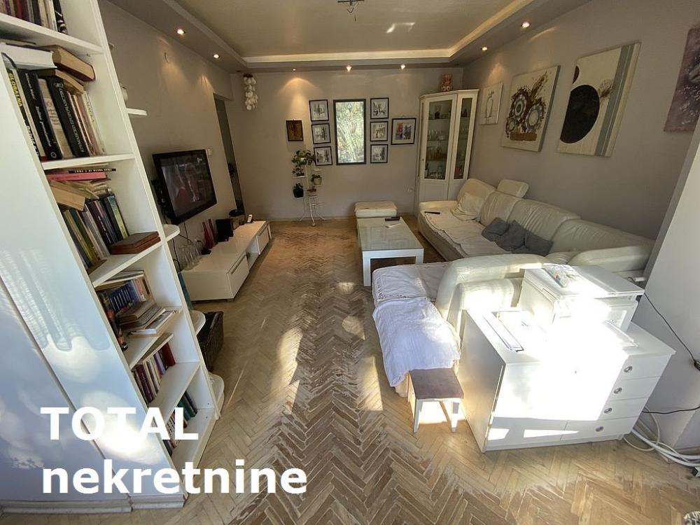 Slika 1 - Stan,NOVI SAD,CENTAR,kv: 60.00, € 185400, ID: 1096580