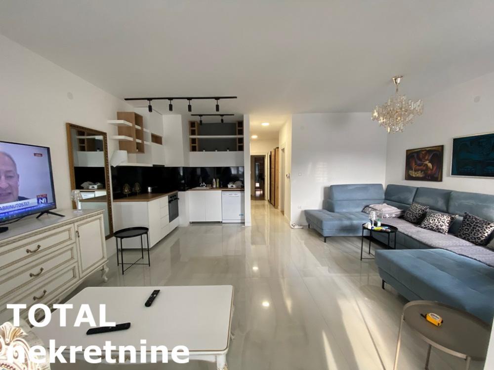 Slika 11 - Stan,NOVI SAD,SALAJKA,kv: 80.00, € 236900, ID: 1097277