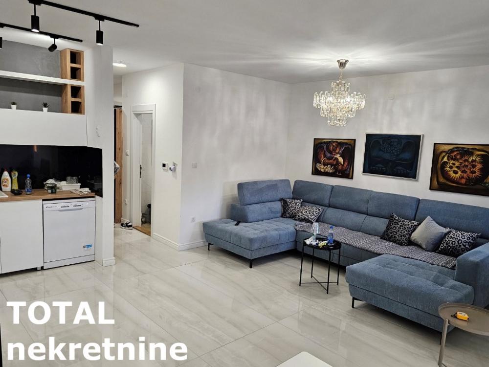 Slika 6 - Stan,NOVI SAD,SALAJKA,kv: 80.00, € 236900, ID: 1097277