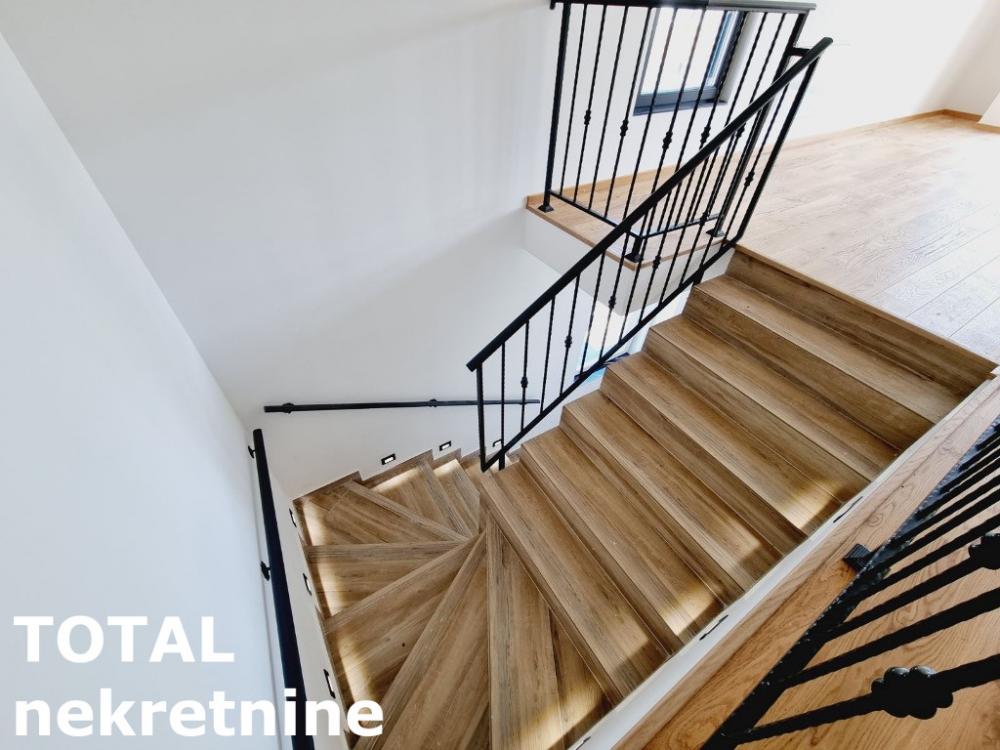 Slika 9 - Stan,PETROVARADIN,ALIBEGOVAC,kv: 92.00, € 165830, ID: 1098415