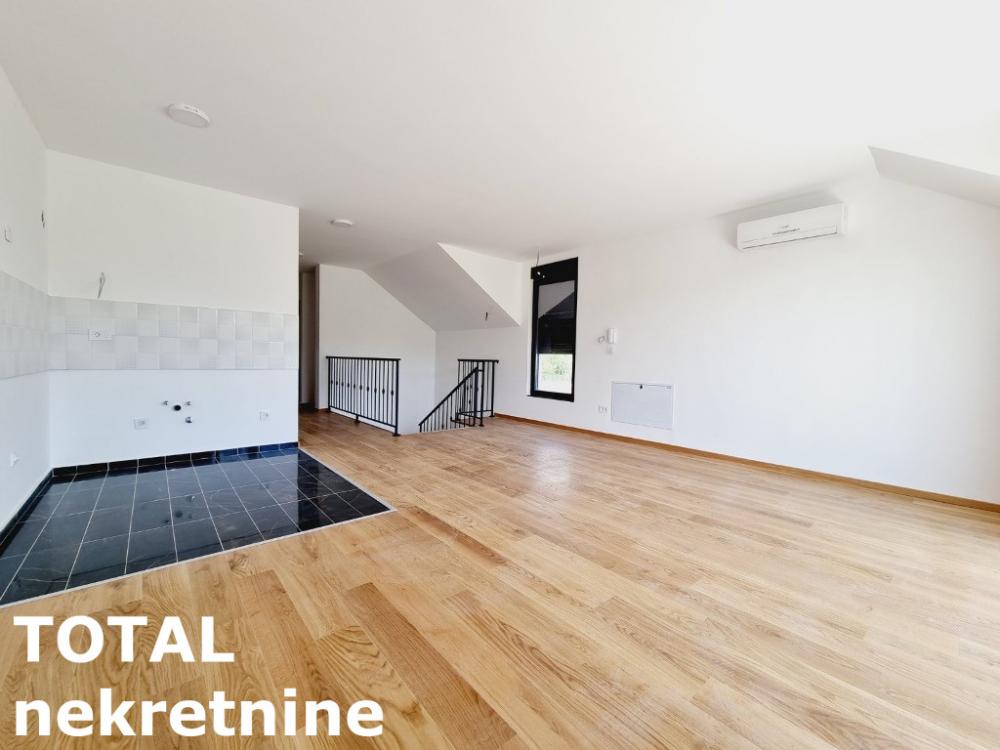 Slika 1 - Stan,PETROVARADIN,ALIBEGOVAC,kv: 92.00, € 165830, ID: 1098415