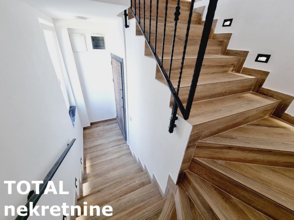 Slika 8 - Stan,PETROVARADIN,ALIBEGOVAC,kv: 92.00, € 165830, ID: 1098415