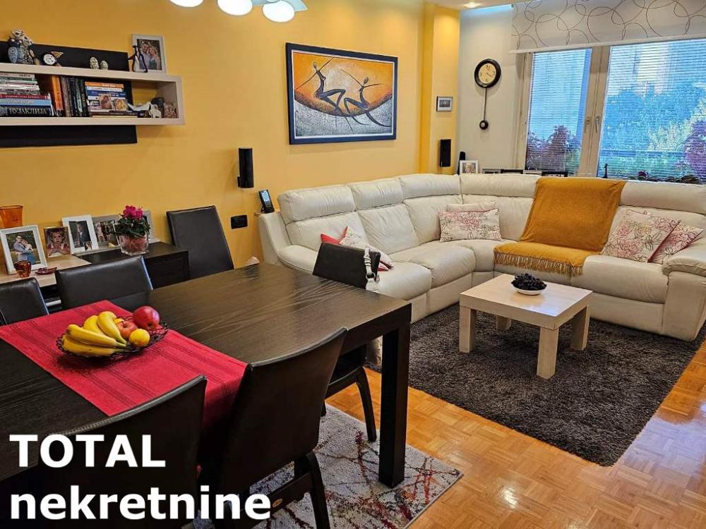 Slika 5 - Stan,NOVI SAD,BULEVAR,kv: 74.00, € 206000, ID: 1097343