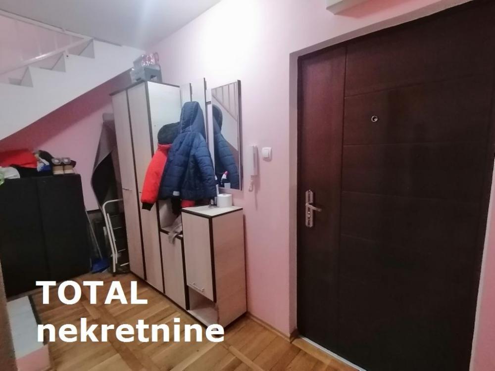 Slika 9 - Stan,PETROVARADIN,CENTAR,kv: 68.00, € 133900, ID: 1092872