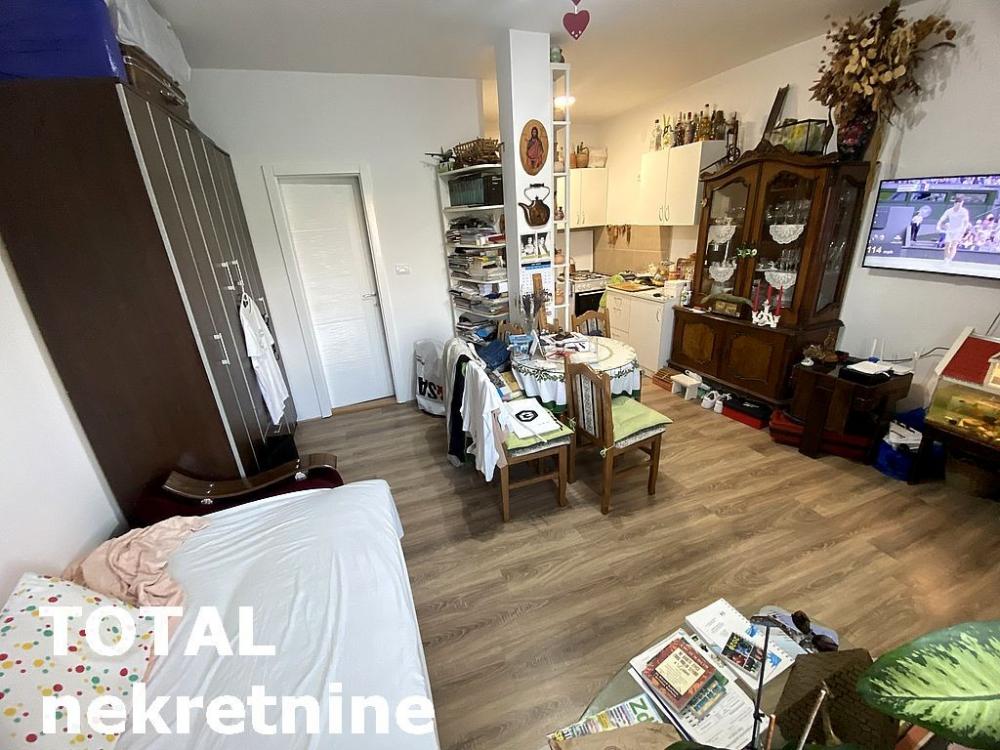 Slika 1 - Stan,NOVI SAD,ADICE,kv: 27.00, € 46350, ID: 1096373