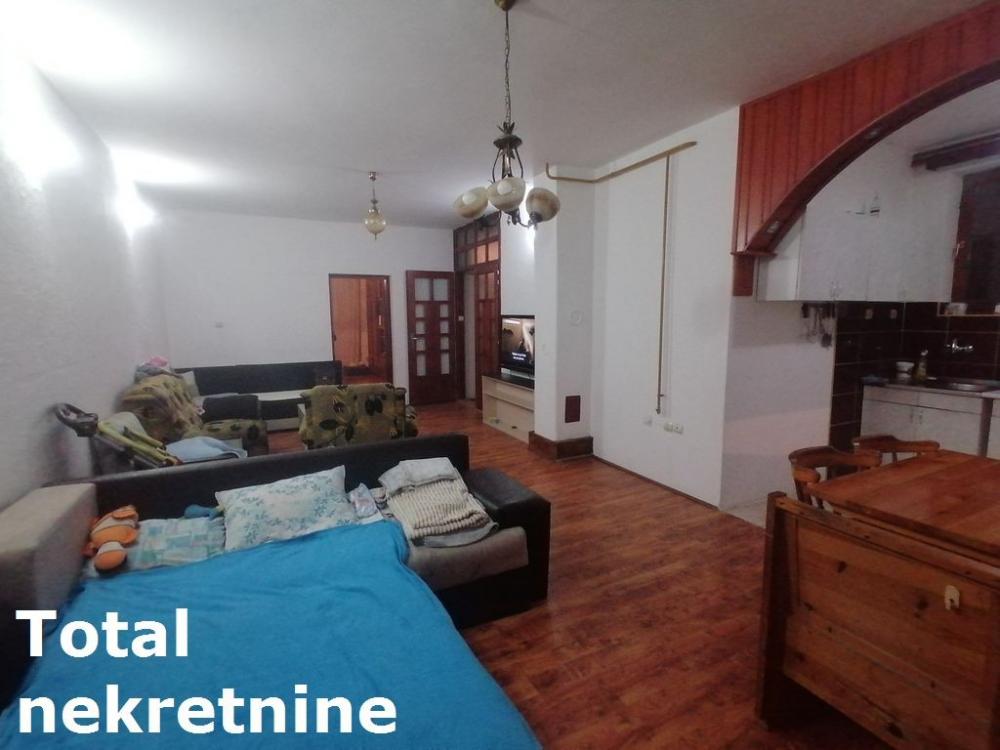 Slika 2 - Stan,NOVI SAD,ADICE,kv: 122.00, € 113300, ID: 1094257