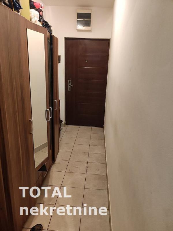 Slika 7 - Stan,PETROVARADIN,CENTAR,kv: 65.00, € 123600, ID: 1092882