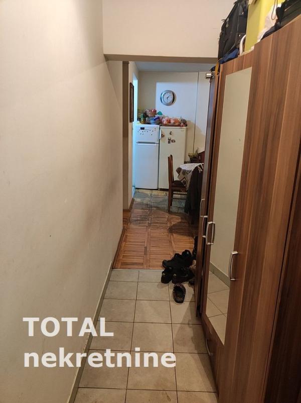 Slika 8 - Stan,PETROVARADIN,CENTAR,kv: 65.00, € 123600, ID: 1092882