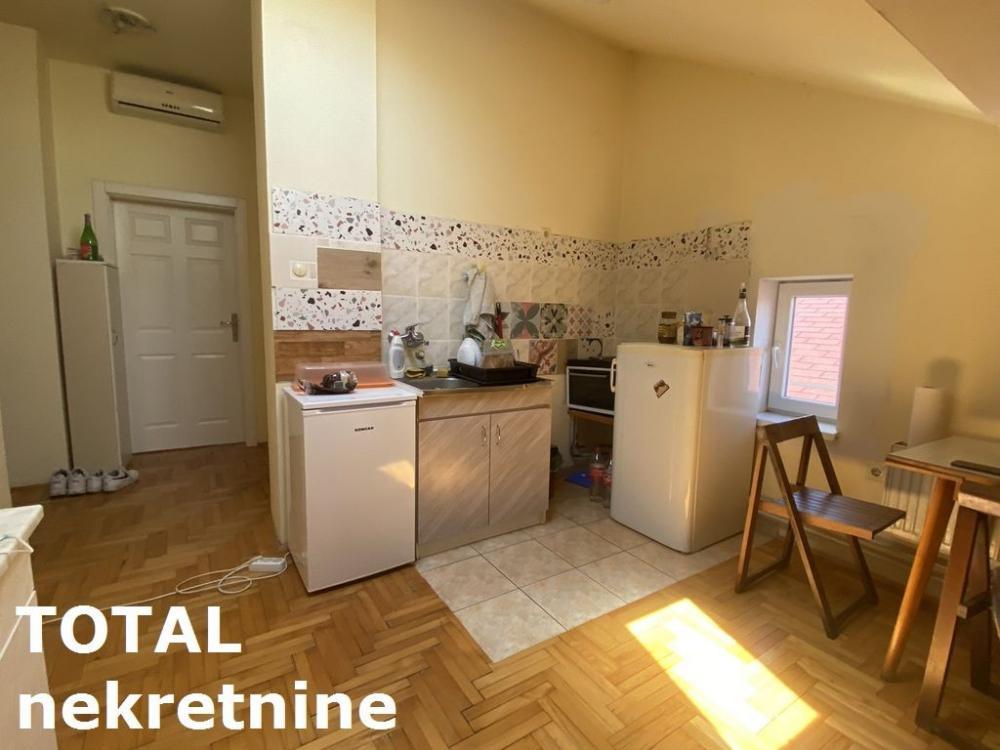 Glavna slika -Stan,NOVI SAD,CENTAR,kv: 30.00, € 77250, ID: 1072245