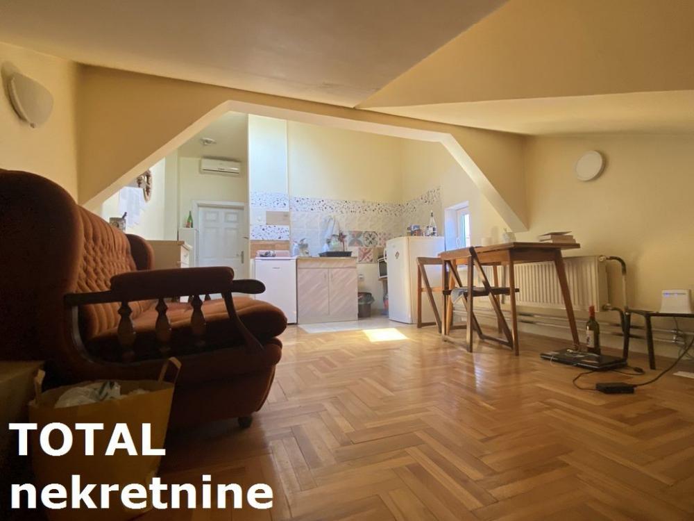 Slika 2 - Stan,NOVI SAD,CENTAR,kv: 30.00, € 77250, ID: 1072245