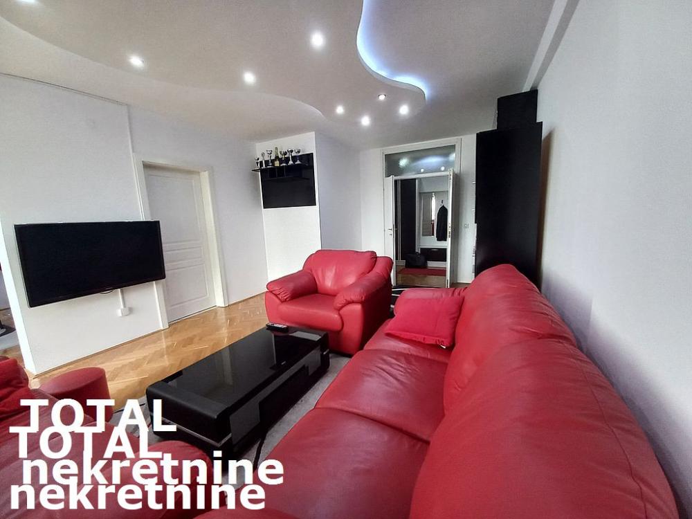 Slika 4 - Stan,NOVI SAD,BULEVAR,kv: 101.00, € 257500, ID: 1093428