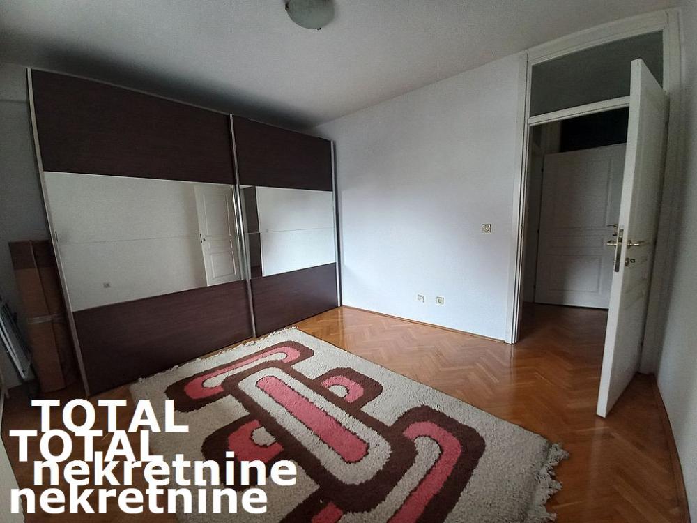Slika 9 - Stan,NOVI SAD,BULEVAR,kv: 101.00, € 257500, ID: 1093428