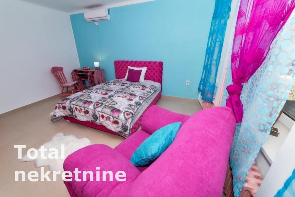 Slika 3 - Stan,NOVI SAD,CENTAR,kv: 61.00, € 133900, ID: 1093350