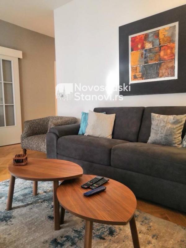 Slika 4 - Konforan dvosoban stan 64m Centar