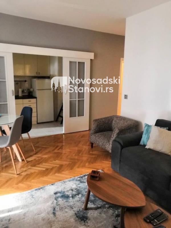 Slika 3 - Konforan dvosoban stan 64m Centar