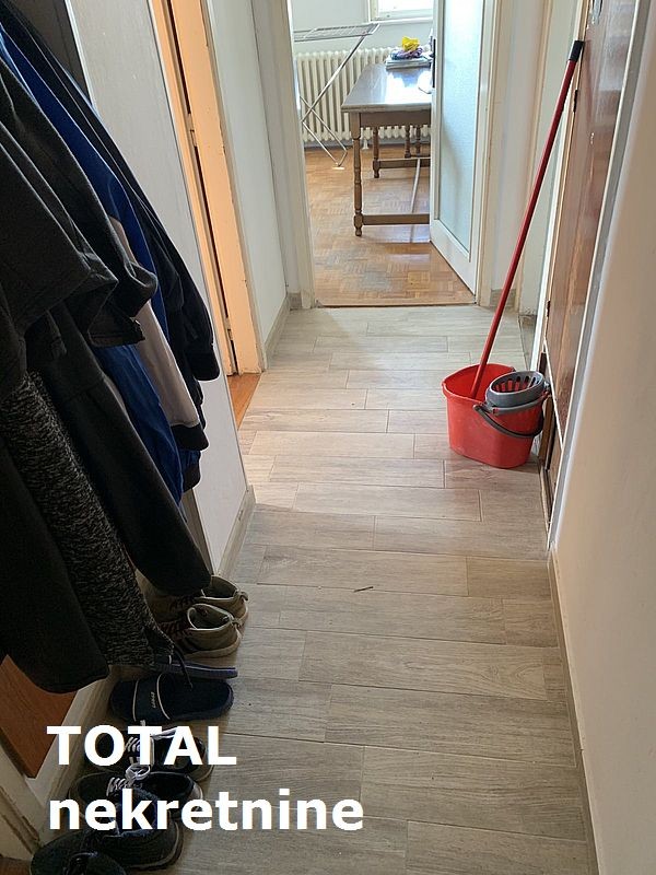 Slika 4 - Stan,NOVI SAD,CENTAR,kv: 60.00, € 154500, ID: 1090184