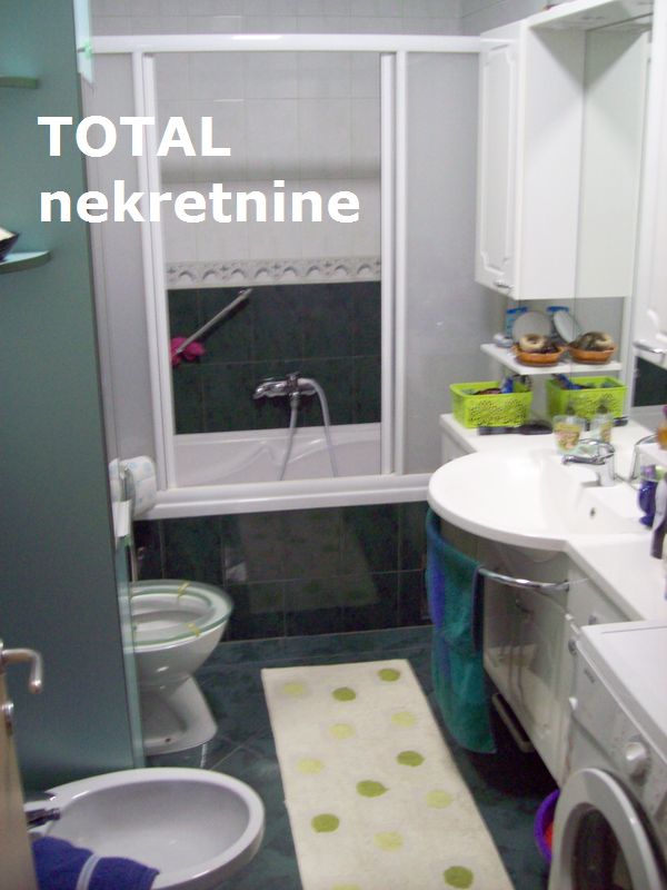 Slika 9 - Stan,NOVI SAD,CARA DUSANA,kv: 57.00, € 103000, ID: 1077814