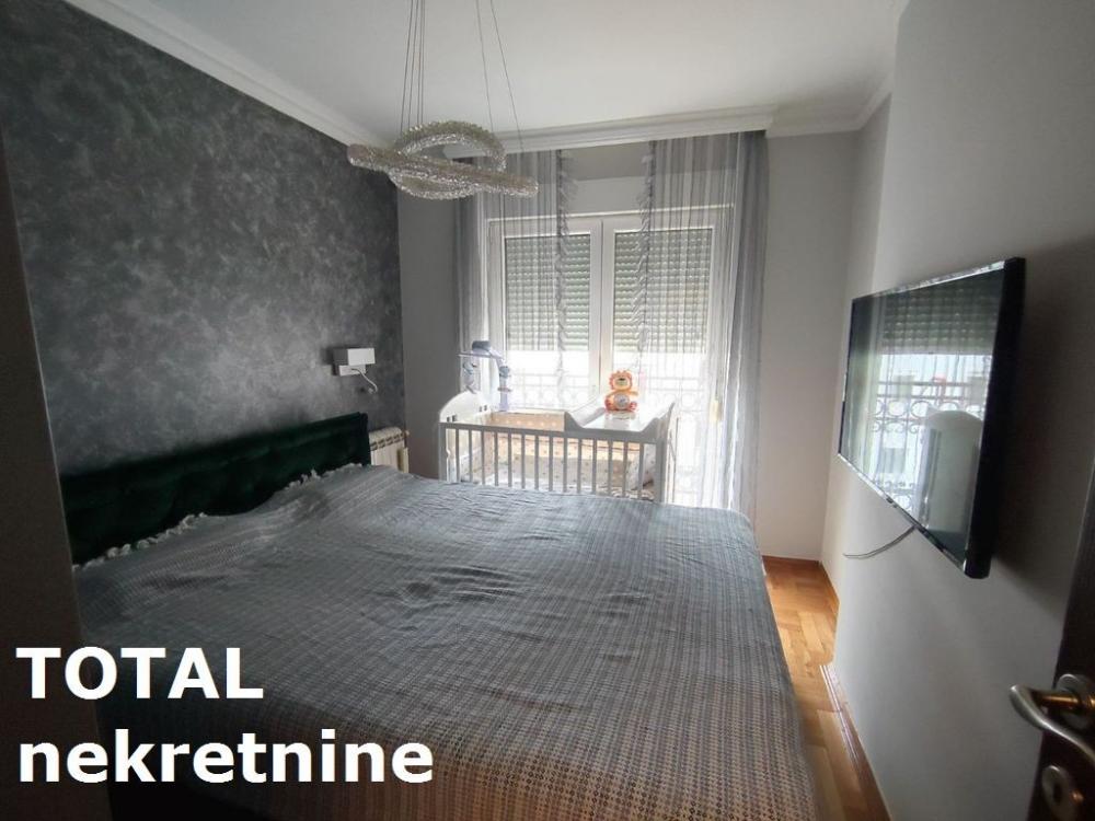 Slika 4 - Stan,NOVI SAD,CENTAR,kv: 49.00, € 155000, ID: 1094678