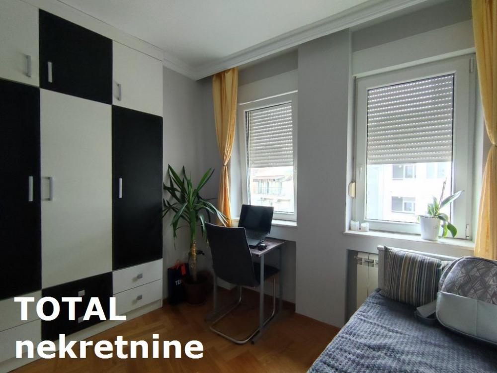 Slika 3 - Stan,NOVI SAD,CENTAR,kv: 49.00, € 155000, ID: 1094678