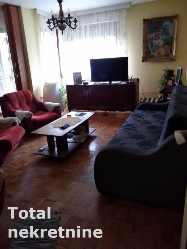 Slika 1 - Stan,NOVI SAD,BULEVAR,kv: 91.00, € 247200, ID: 1093112
