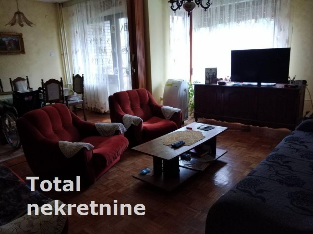 Slika 3 - Stan,NOVI SAD,BULEVAR,kv: 91.00, € 247200, ID: 1093112