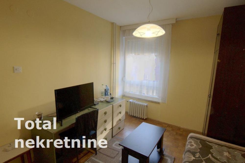 Slika 6 - Stan,NOVI SAD,BULEVAR,kv: 91.00, € 247200, ID: 1093112