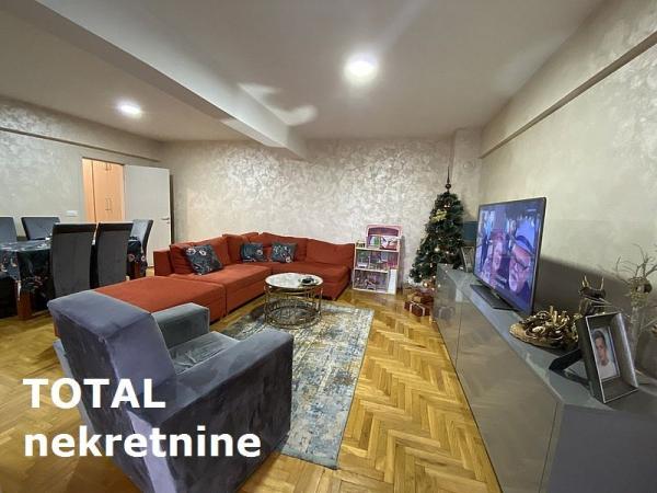 Slika 1 - Stan,NOVI SAD,BULEVAR EVROPE,kv: 87.00, € 195700, ID: 1090429