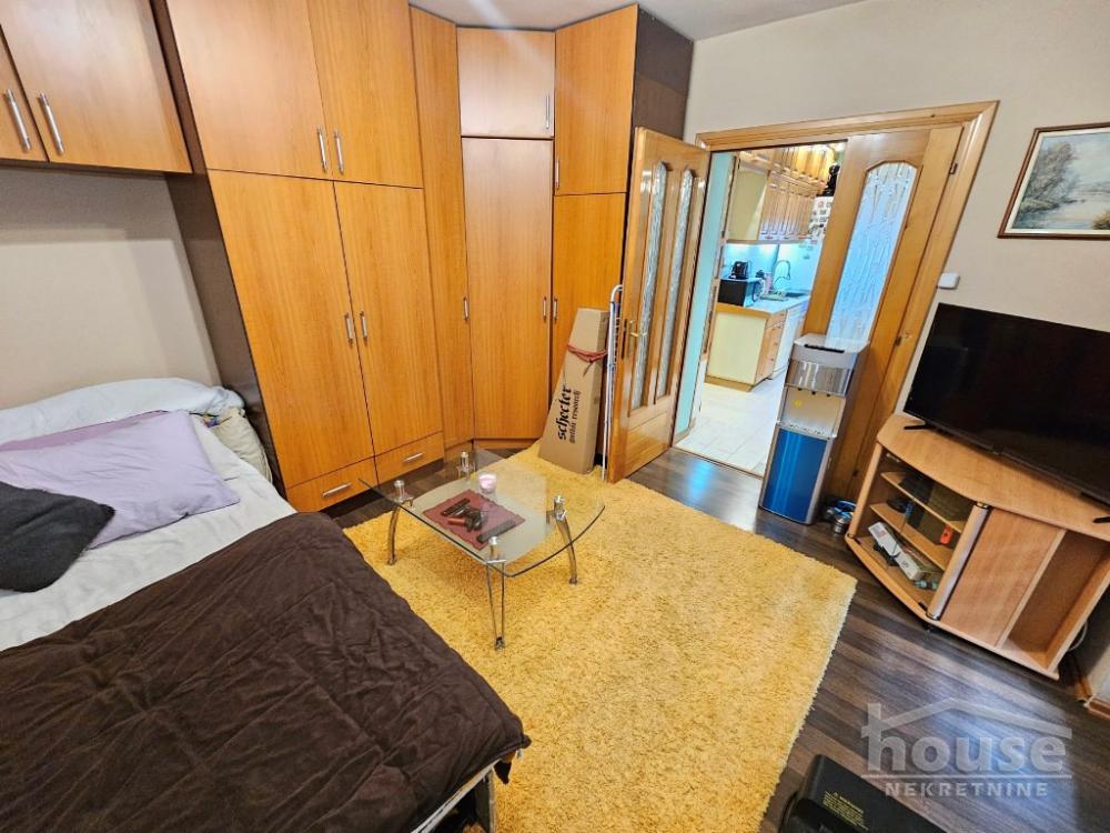 Slika 5 - Stan,NOVI SAD,BULEVAR,kv: 65.00, € 195000, ID: 1063714