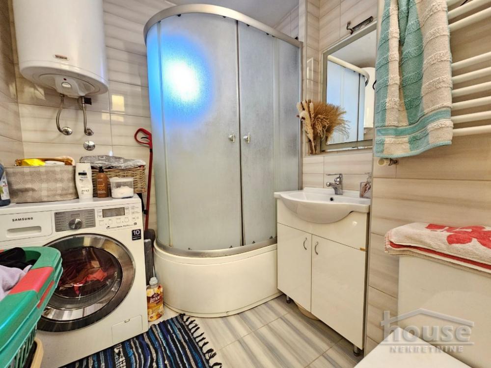 Slika 11 - Stan,NOVI SAD,BULEVAR,kv: 65.00, € 195000, ID: 1063714