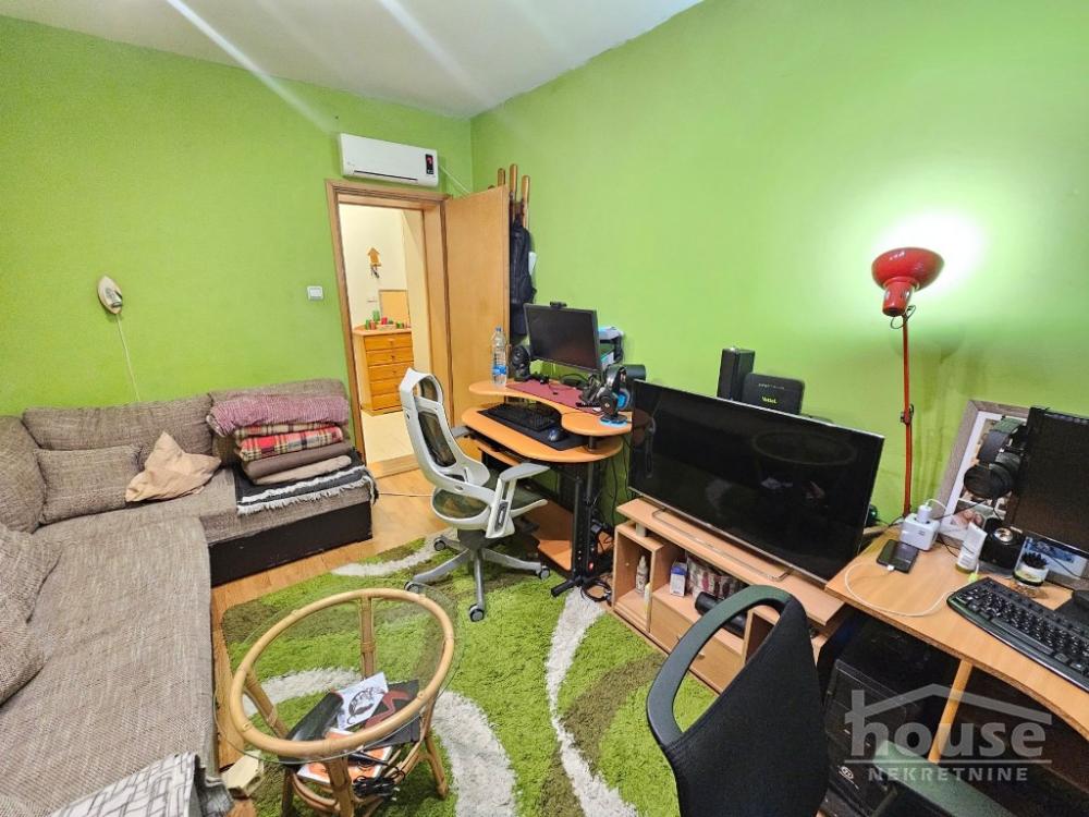 Slika 8 - Stan,NOVI SAD,BULEVAR,kv: 65.00, € 195000, ID: 1063714