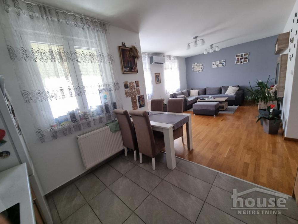 Slika 5 - Stan,NOVI SAD,ADICE,kv: 79.00, € 135000, ID: 1062388