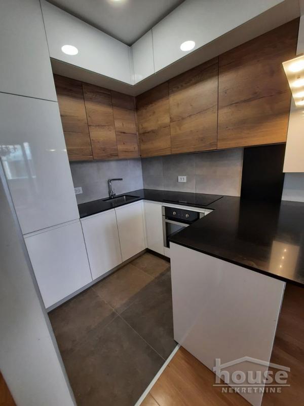 Slika 10 - Stan,NOVI SAD,CENTAR,kv: 49.00, € 250000, ID: 1063737