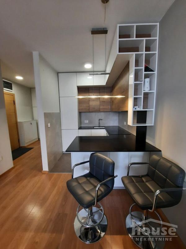 Slika 9 - Stan,NOVI SAD,CENTAR,kv: 49.00, € 250000, ID: 1063737