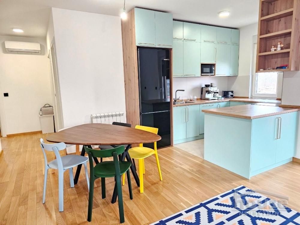 Slika 5 - Stan,NOVI SAD,BULEVAR EVROPE,kv: 85.00, € 221000, ID: 1063245