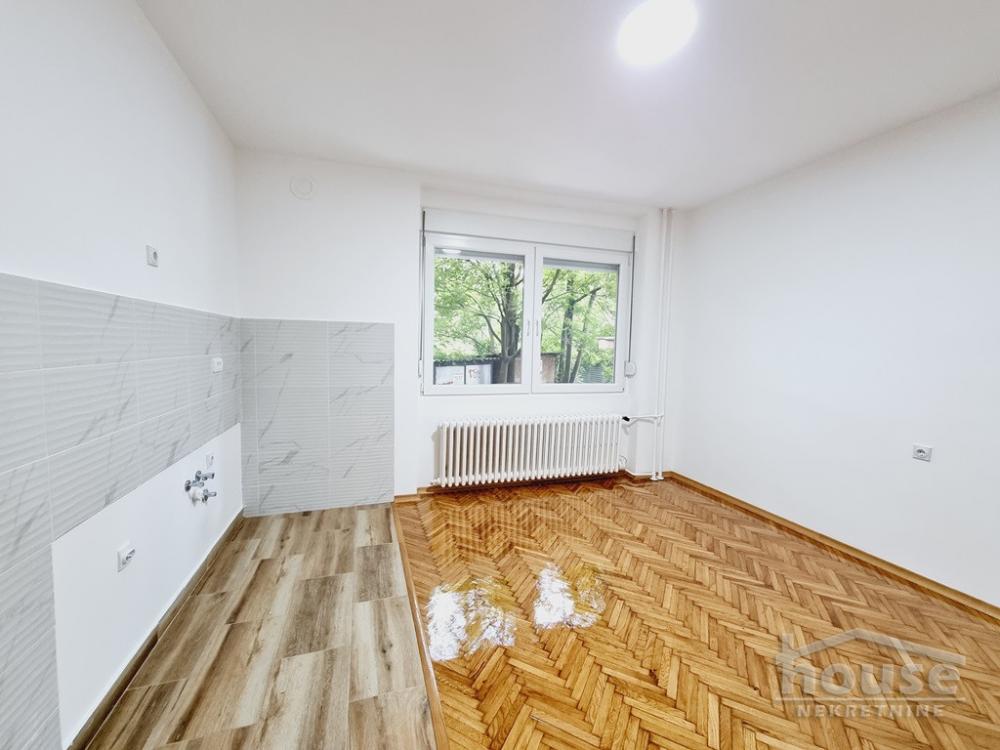 Slika 7 - Stan,NOVI SAD,GRBAVICA,kv: 52.00, € 140000, ID: 1063780