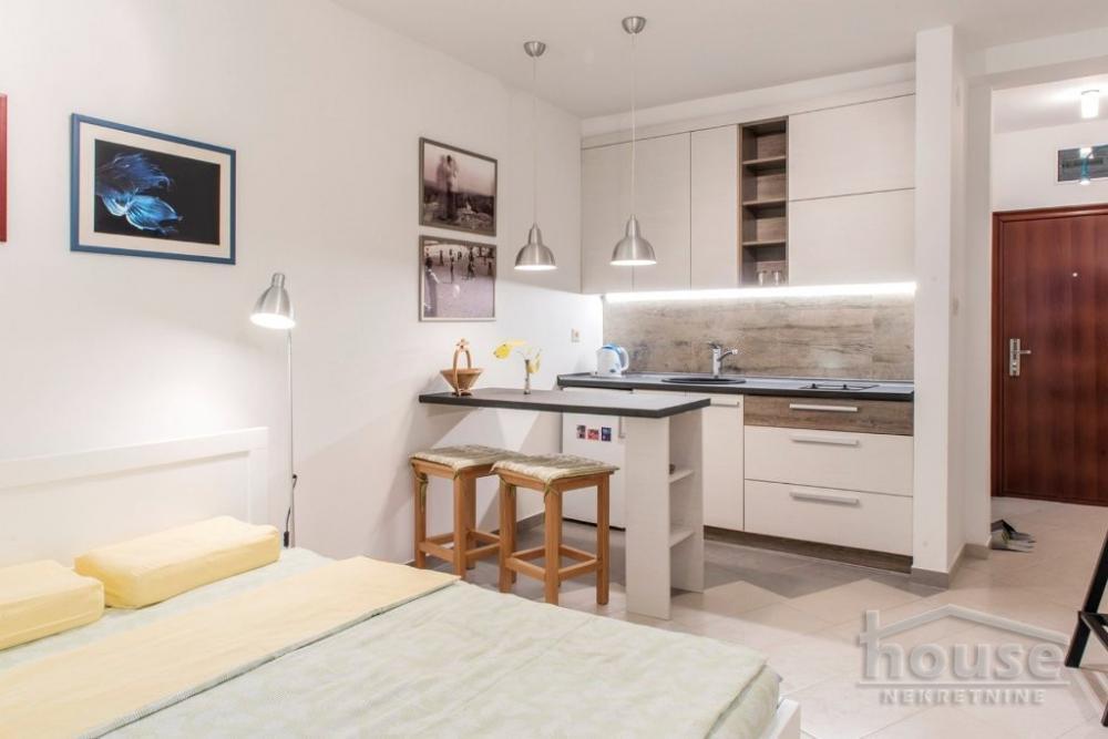 Glavna slika -Stan,NOVI SAD,CENTAR,kv: 24.00, € 85000, ID: 1062029