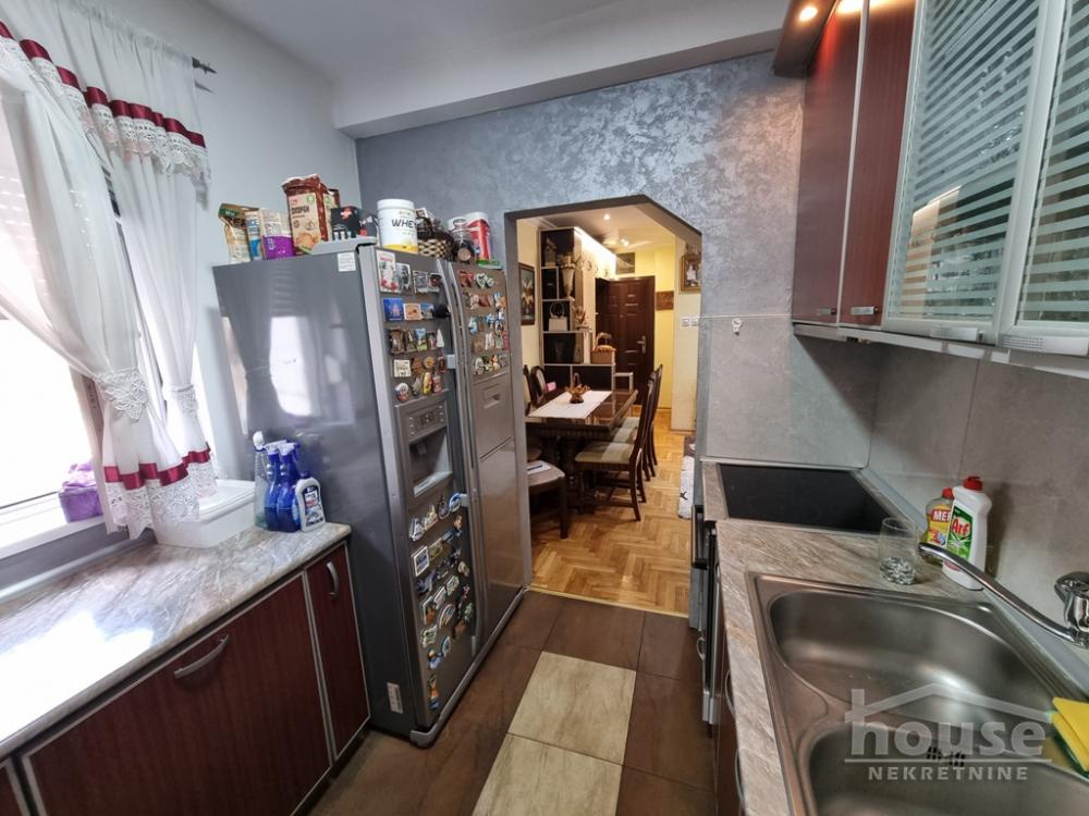 Slika 8 - Stan,NOVI SAD,CENTAR,kv: 77.00, € 198800, ID: 1064088