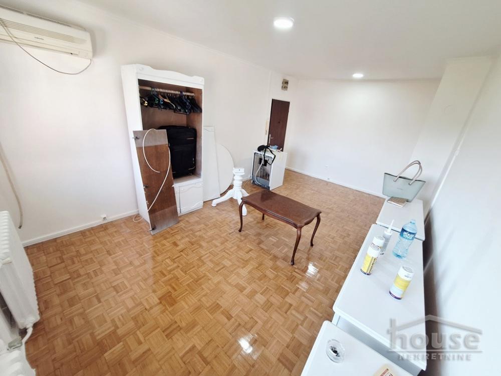 Slika 3 - Stan,NOVI SAD,SAJAM,kv: 65.00, € 150000, ID: 1064064