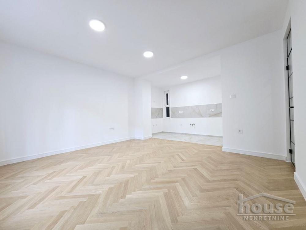 Slika 3 - Stan,NOVI SAD,CENTAR,kv: 112.00, € 392000, ID: 1063503