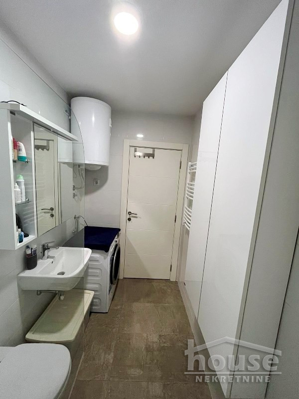 Slika 11 - Stan,NOVI SAD,CENTAR,kv: 62.00, € 200000, ID: 1061958